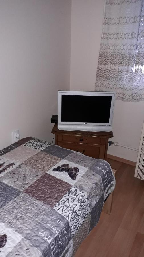 Annika Apartman Eger Exterior foto